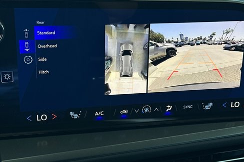 New 2026 Chevrolet Traverse LT w/ Enhanced Driving Package image 21