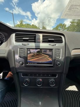 Used 2017 Volkswagen Golf Alltrack S image 32