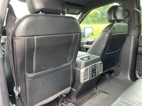 Used 2016 Ford F150 Platinum w/ Equipment Group 701A Luxury image 20