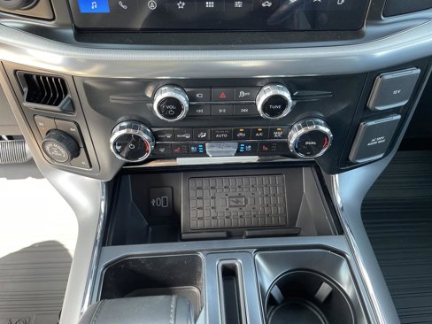 New 2025 Ford F150 Lariat w/ Equipment Group 502A High image 19