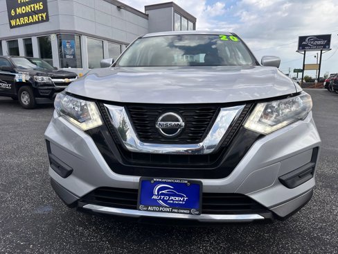 Used 2020 Nissan Rogue S image 2