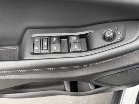 Used 2024 Jeep Grand Cherokee L Laredo image 16
