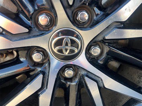 Used 2022 Toyota Camry SE image 30