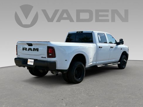 New 2025 RAM 3500 Tradesman image 20