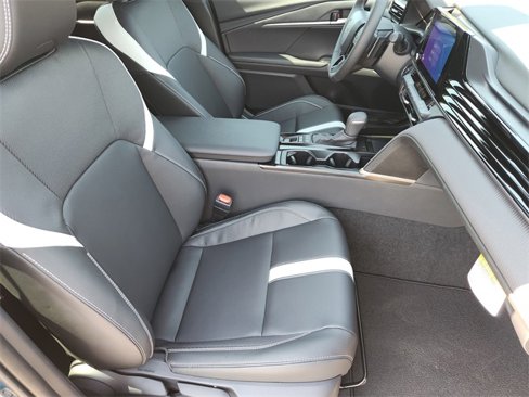 New 2026 Toyota Camry SE image 10