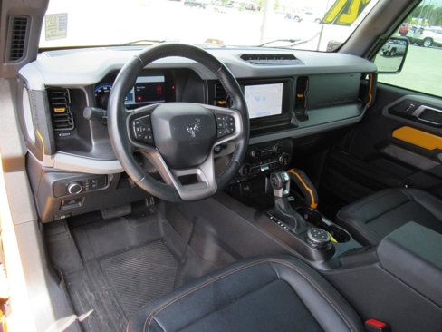 Used 2021 Ford Bronco Badlands image 16