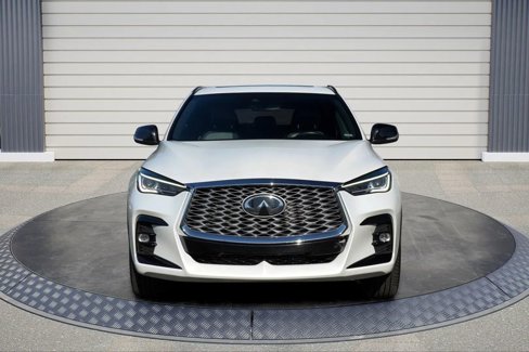 Used 2024 INFINITI QX55 Luxe image 2