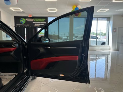 Used 2023 Toyota Camry XSE image 35