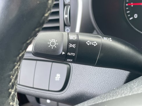 Used 2018 Kia Sorento LX image 17