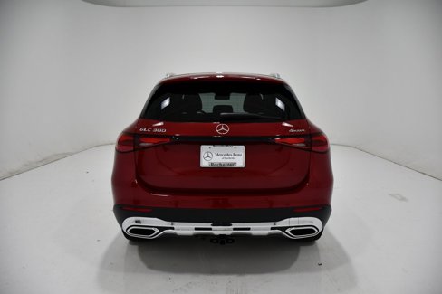 New 2025 Mercedes-Benz GLC 300 4MATIC image 4