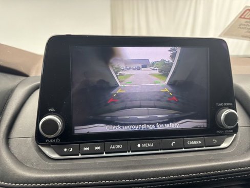 Used 2023 Nissan Rogue SV image 23
