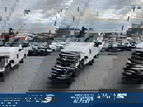 New 2025 Ford F250 King Ranch w/ Chrome Package image 3