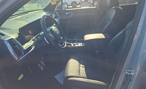 Used 2024 Kia Sorento SX Prestige image 8