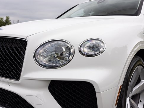 New 2025 Bentley Bentayga image 16