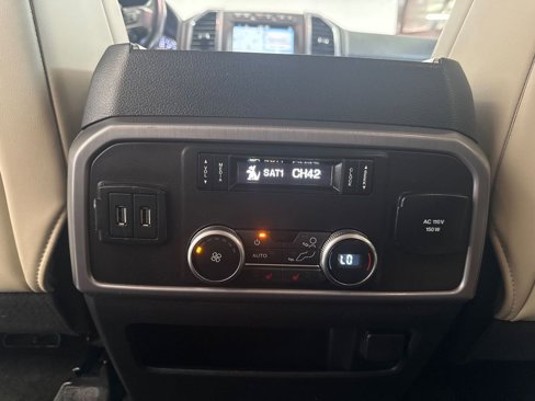 Used 2018 Ford Expedition Max Platinum image 19