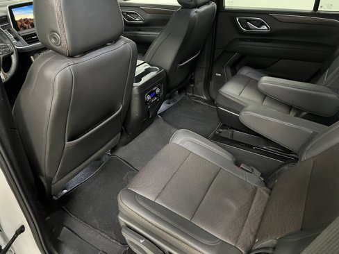 Used 2024 Chevrolet Tahoe High Country image 32