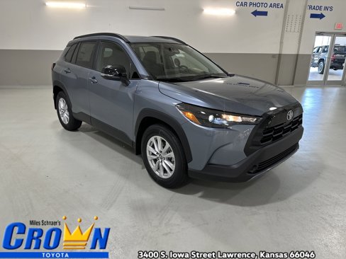 New 2026 Toyota Corolla Cross LE w/ Moonroof Package image 4