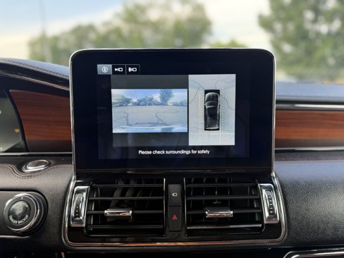 Used 2019 Lincoln Navigator Reserve image 33
