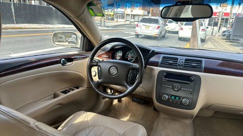 Used 2011 Buick Lucerne CXL w/ Driver Confidence Package image 31