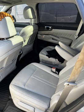 Used 2023 Kia Sorento SX image 9