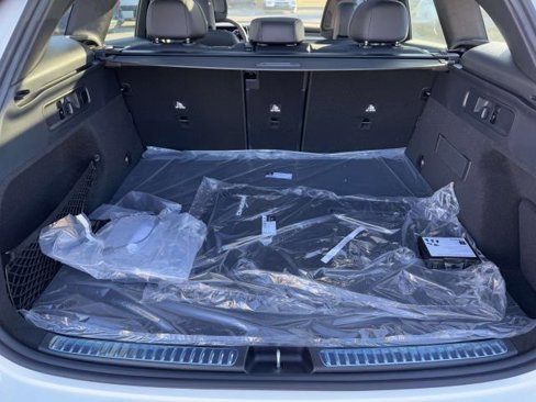 New 2025 Mercedes-Benz GLC 43 AMG 4MATIC image 14