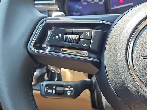 New 2026 Porsche Macan image 20