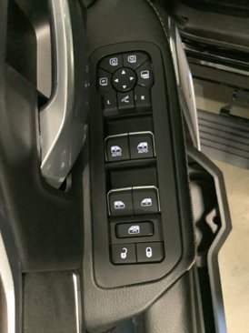 New 2025 RAM 3500 Laramie image 28