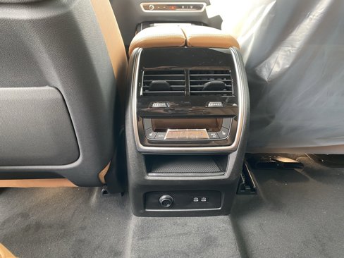 New 2026 BMW X7 xDrive40i w/ Executive Package image 8