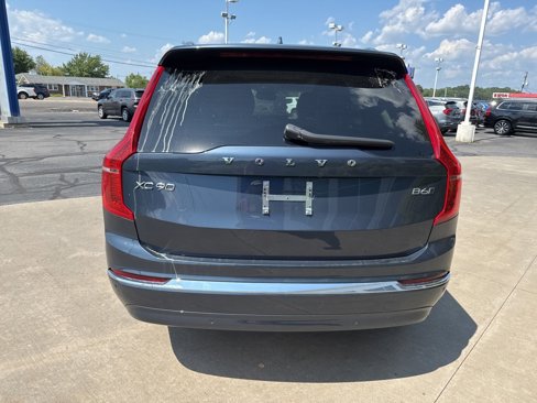 Certified 2025 Volvo XC90 B6 Plus image 3