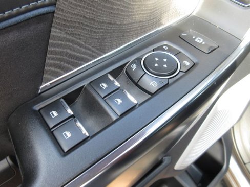New 2025 Ford F250 Platinum w/ Tremor Off-Road Package image 10