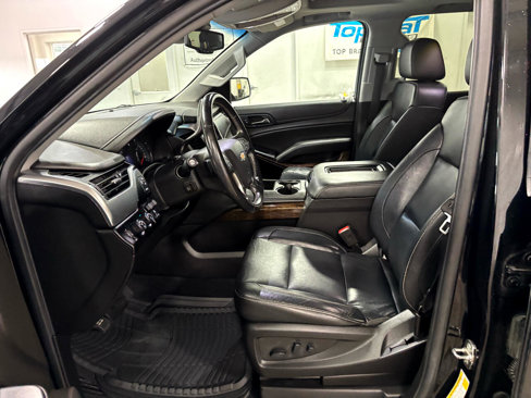 Used 2019 Chevrolet Tahoe LT w/ Luxury Package image 12