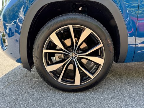 New 2025 Volkswagen Atlas SEL Premium R-Line image 27