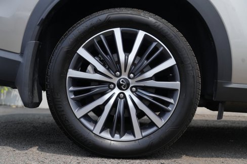Used 2023 INFINITI QX60 Sensory w/ Vision Package image 11