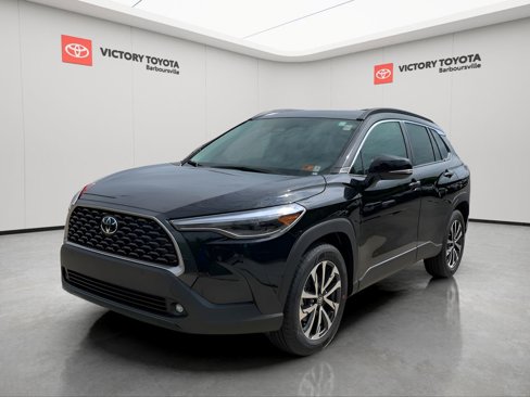 New 2025 Toyota Corolla Cross XLE image 7