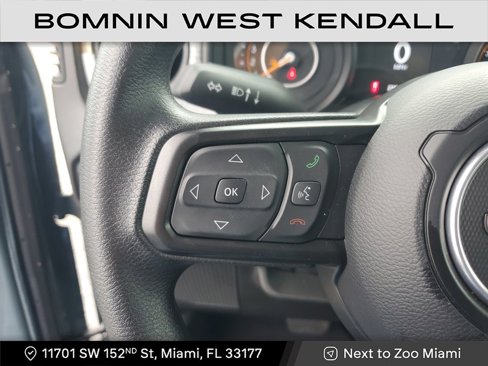 Used 2025 Jeep Gladiator Sport image 19