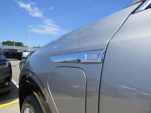 New 2026 Cadillac Vistiq Luxury w/ LPO, Floor Liner Package image 12