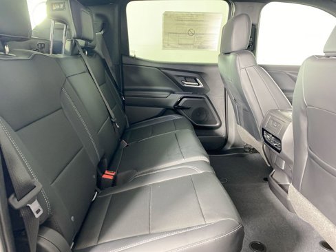 New 2025 Chevrolet Silverado EV LT image 27