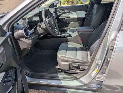 New 2026 Chevrolet Trax LT w/ Driver Confidence Package image 11