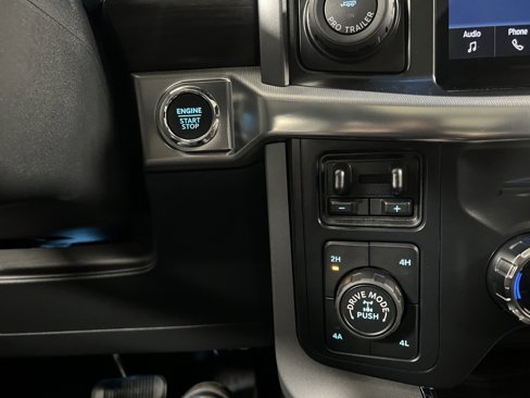 Used 2024 Ford F150 Lariat image 37
