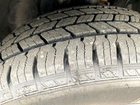 Used 2019 Ford Explorer XLT image 12