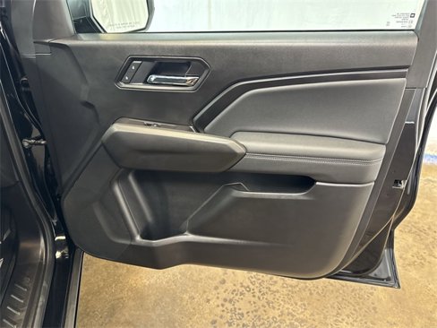 Used 2025 Chevrolet Colorado LT w/ Advanced Trailering Package image 28