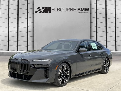 New 2026 BMW 740i w/ Executive Package image 3