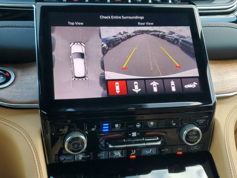 New 2025 Jeep Grand Cherokee Summit image 30