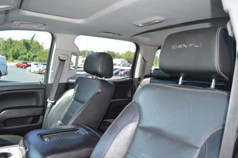 Used 2018 GMC Sierra 3500 Denali w/ Duramax Plus Package image 14
