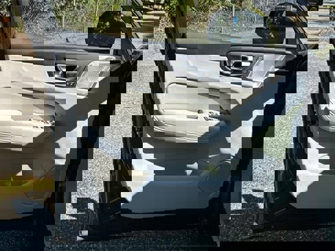 New 2026 Volvo XC60 T8 Ultra image 9