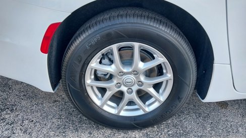 New 2026 Chrysler Pacifica Select image 12