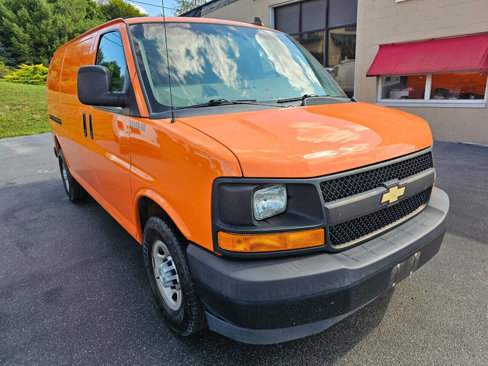 Used 2017 Chevrolet Express 2500 image 32