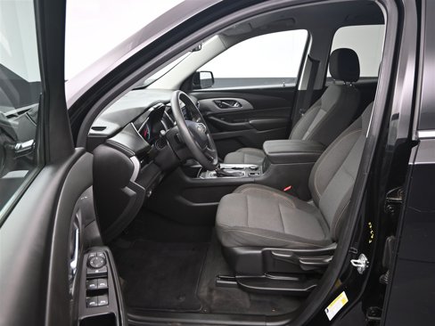 Used 2020 Chevrolet Traverse LS image 11