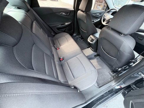 Used 2019 Chevrolet Malibu LT image 18