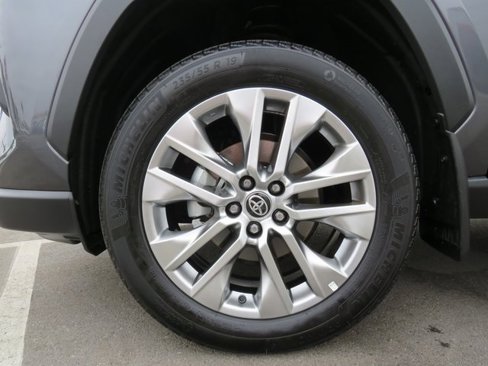 Certified 2025 Toyota RAV4 XLE Premium image 6